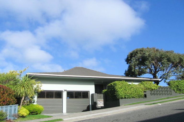 Photo of property in 20 Bodmin Terrace, Camborne, Porirua, 5026