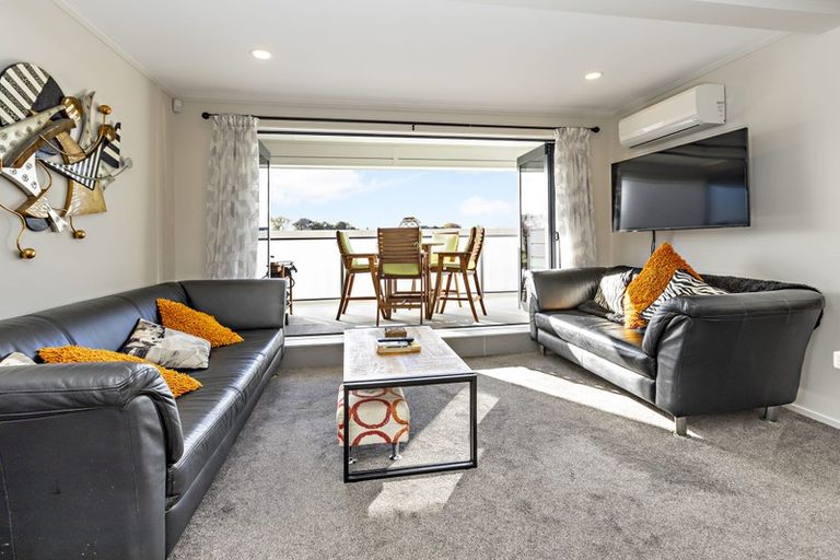 Photo of property in 2/9 Freeman Way, Manukau, Auckland, 2104