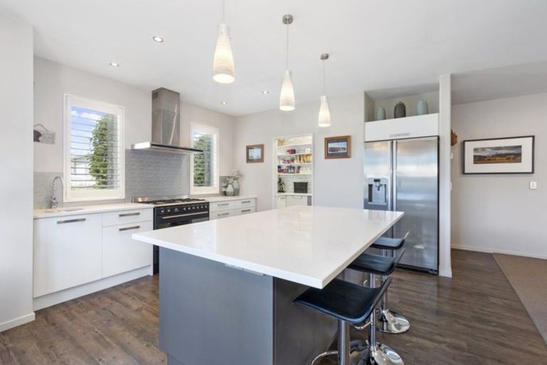 Photo of property in 9 Mcdermott Place, Halswell, Christchurch, 8025