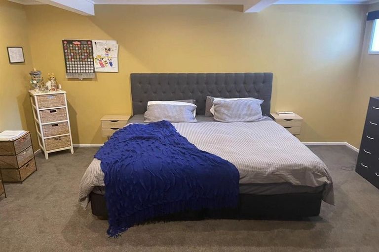 Photo of property in 8 Megan Avenue, Pakuranga Heights, Auckland, 2010