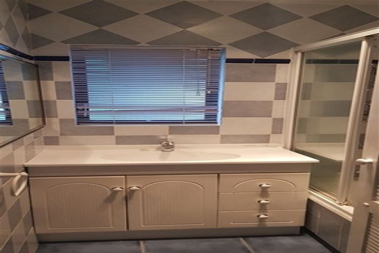 Photo of property in 3 Busing Avenue, Papakura, 2110