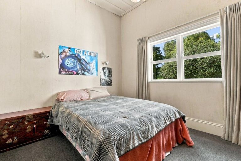 Photo of property in 2059 State Highway 16, Helensville, 0875