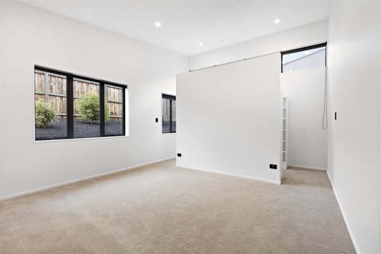 Photo of property in 24 Sarikei Avenue, Northwood, Christchurch, 8051