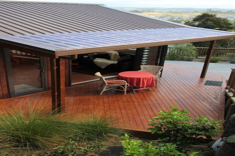 Photo of property in 30 Maire Road, Orewa, 0931