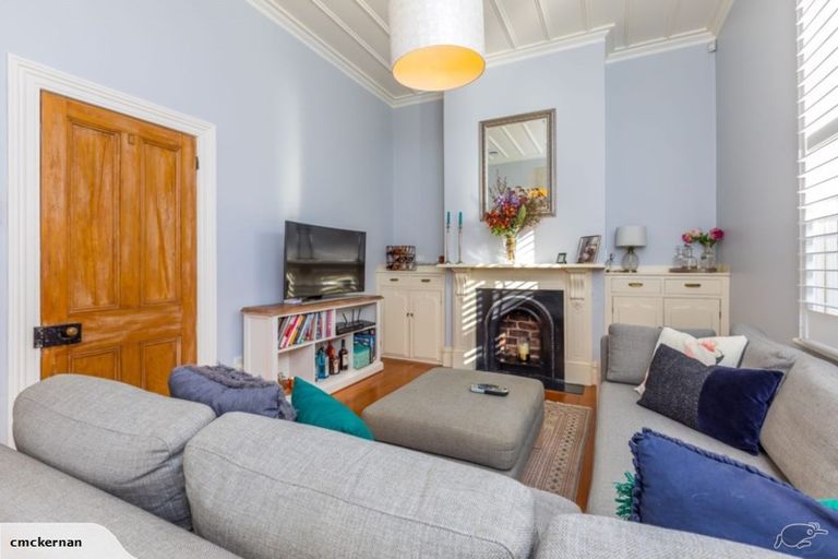 Photo of property in 12 Wynyard Road, Mount Eden, Auckland, 1024
