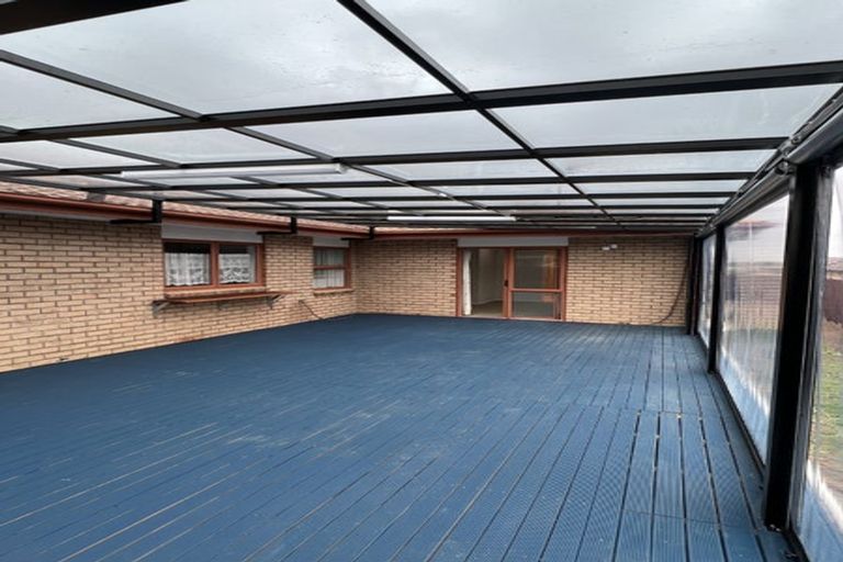 Photo of property in 67 Glenveagh Park Drive, Weymouth, Auckland, 2103