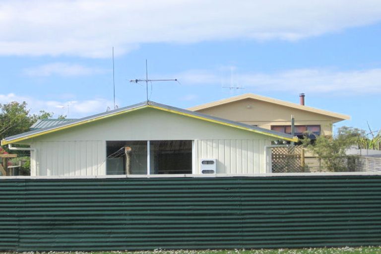 Photo of property in 24a Athenree Road, Athenree, Katikati, 3177