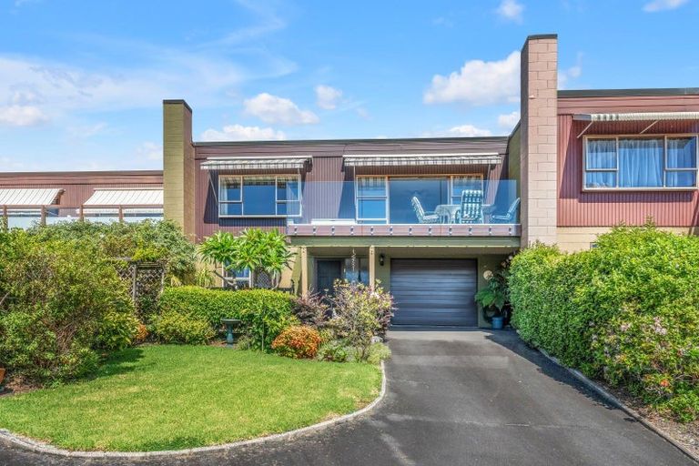 Photo of property in 4 Evelyn Road, Cockle Bay, Auckland, 2014