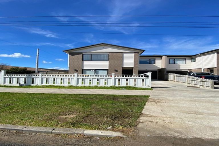 Photo of property in 49a Birdwood Avenue, Papatoetoe, Auckland, 2025