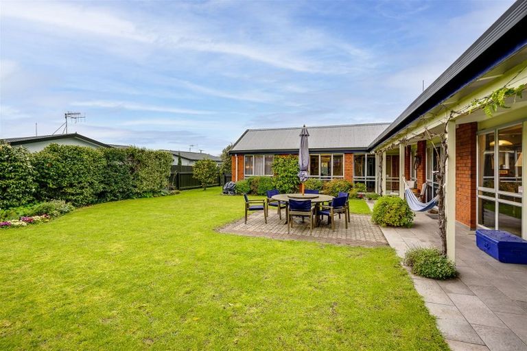 Photo of property in 34 Meeanee Road, Taradale, Napier, 4112