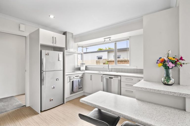 Photo of property in 166 Barrington Street, Somerfield, Christchurch, 8024