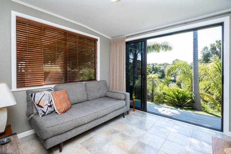 Photo of property in 61 Napier Terrace, Hospital Hill, Napier, 4110