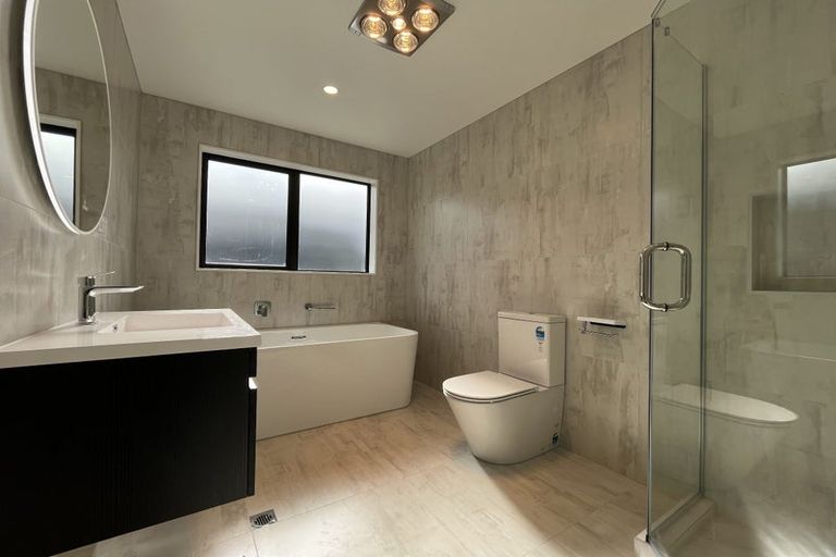 Photo of property in 13 Babos Avenue, Kumeu, 0810