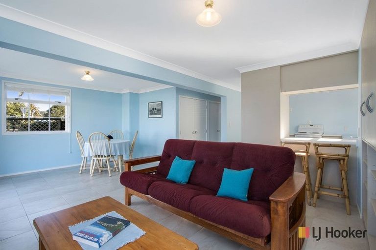 Photo of property in 32 The Terrace, Waihi Beach, 3611