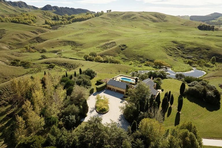 Photo of property in 42 Matangi Road, Tuki Tuki, Havelock North, 4294
