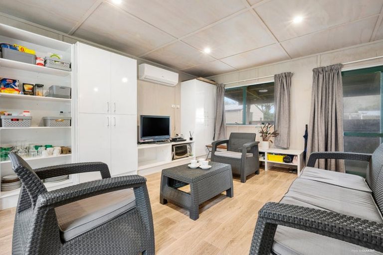 Photo of property in 10 Mackinnon Road, Manukau Heads, Waiuku, 2684