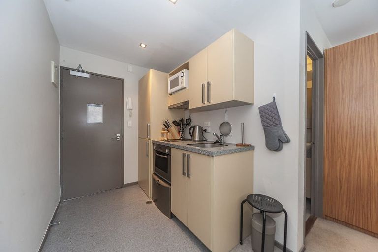 Photo of property in Dual Apartments, 108/142 Vivian Street, Te Aro, Wellington, 6011