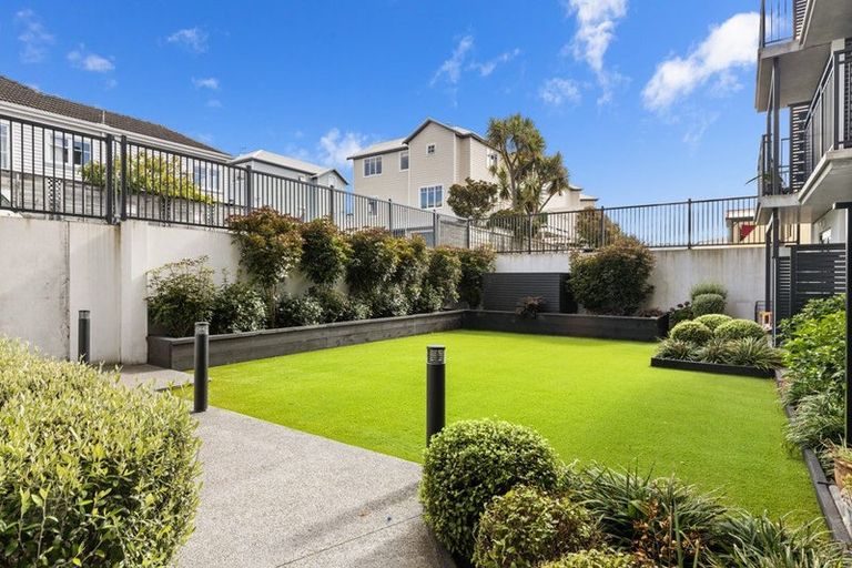Photo of property in 402/2 Colombo Street, Newtown, Wellington, 6021