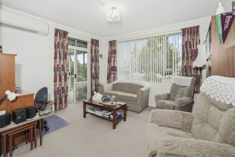 Photo of property in 4 Park Road, Western Heights, Rotorua, 3015