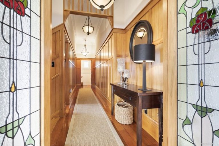 Photo of property in 30 Mcfarlane Street, Mount Victoria, Wellington, 6011