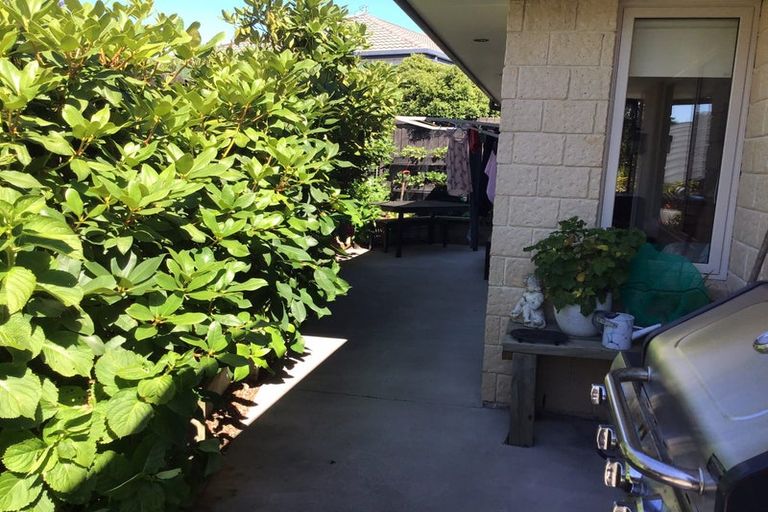 Photo of property in 20 Titirangi Crescent, Parklands, Christchurch, 8083