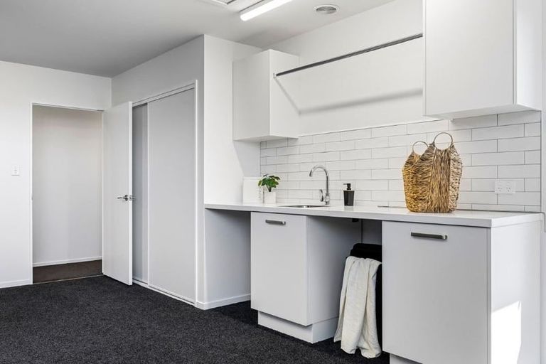 Photo of property in 33 Timara Crescent, Marshland, Christchurch, 8083