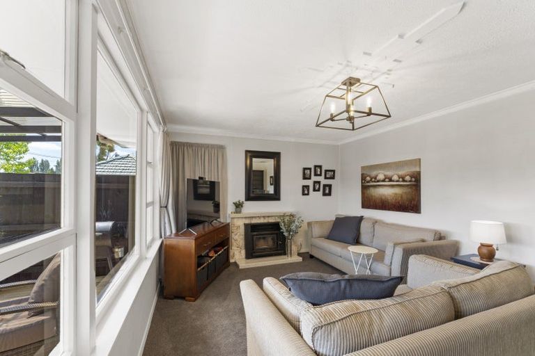 Photo of property in 60 Wingate Street, Redwood, Christchurch, 8051