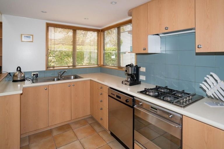 Photo of property in 41 Strowan Road, Strowan, Christchurch, 8052