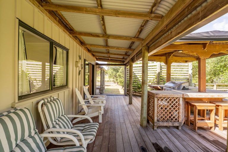Photo of property in 616 Matarangi Drive, Matarangi, Whitianga, 3592