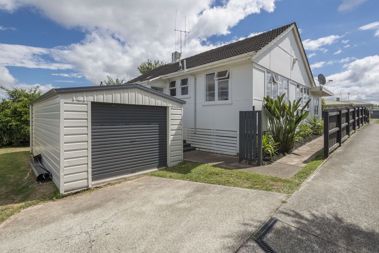 Photo of property in 65 Henderson Crescent, Parkvale, Tauranga, 3112