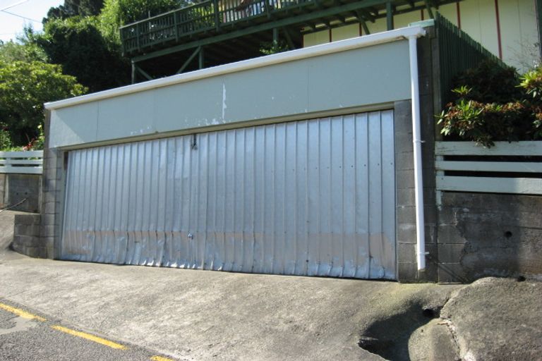 Photo of property in 6 Dudley Road, Lyttelton, 8082