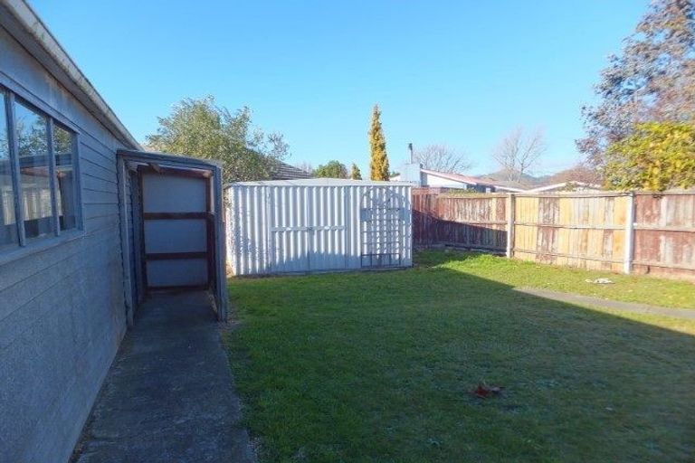 Photo of property in 109 Warren Crescent, Hillmorton, Christchurch, 8025