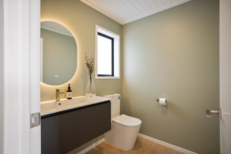 Photo of property in 1a Tarapatiki Drive, Whitianga, 3510