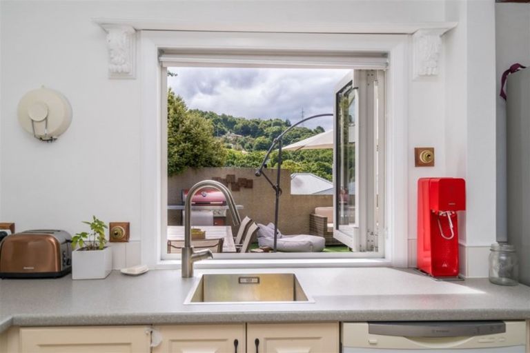 Photo of property in 16 Burnett Street, Calton Hill, Dunedin, 9012