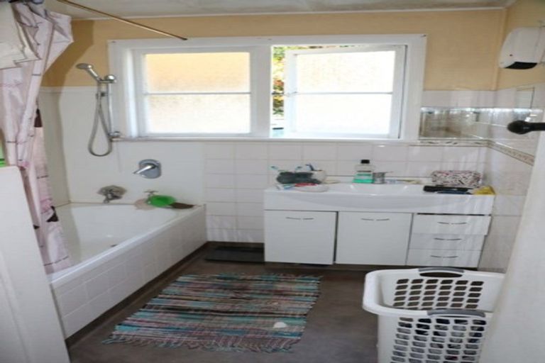 Photo of property in 25 Pakefield Street, Balclutha, 9230