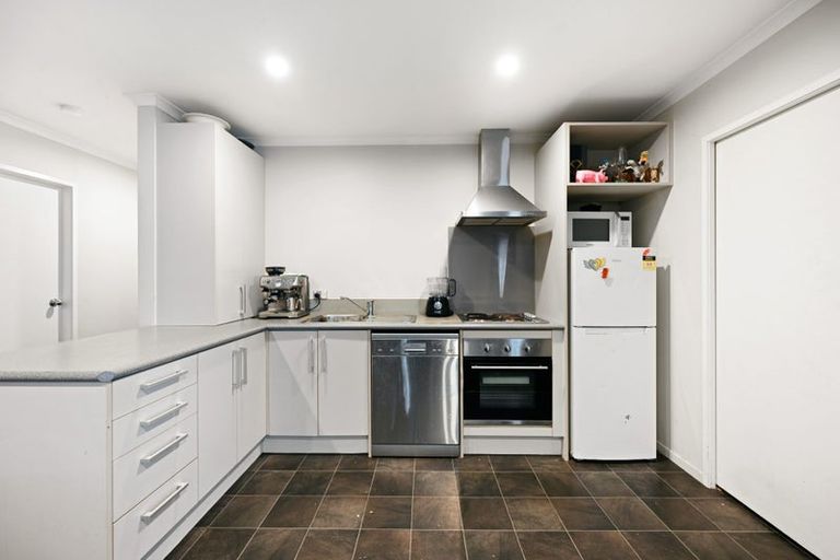 Photo of property in 35 Lyon Street, Frankton, Hamilton, 3204