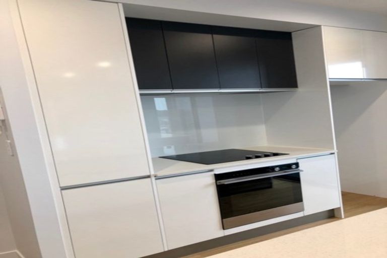 Photo of property in Frank Sargeson Apts, 503/80 Anzac Street, Takapuna, Auckland, 0622