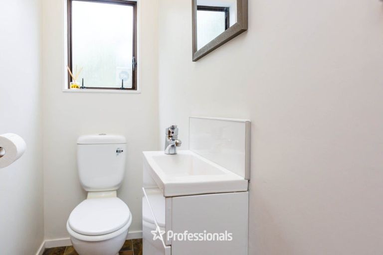 Photo of property in 58 Larchmont Grove, Totara Park, Upper Hutt, 5018