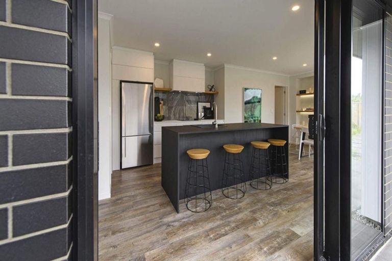 Photo of property in 10 Snapper Crescent, Omokoroa, 3114