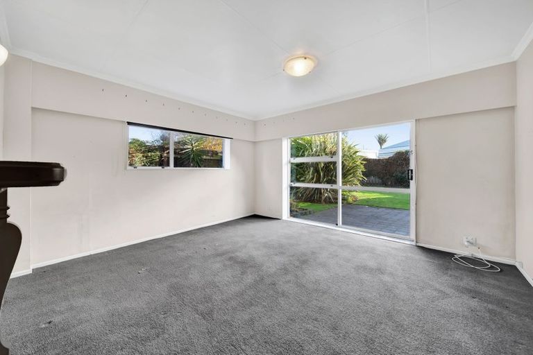 Photo of property in 3 Dives Avenue, Hawera, 4610