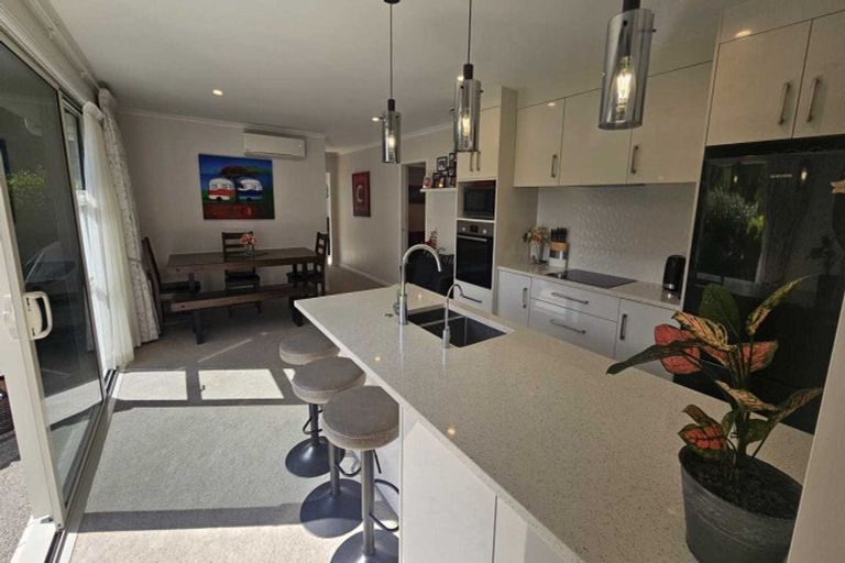 Photo of property in 15 Layla Place, Katikati, 3178