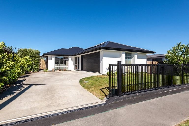 Photo of property in 31 Reginald Street, Burwood, Christchurch, 8083