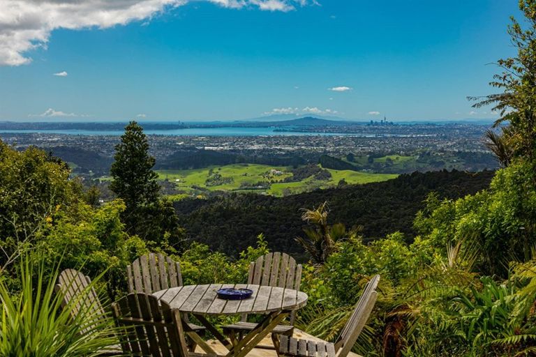 Photo of property in 160 Opanuku Road, Henderson Valley, Auckland, 0612