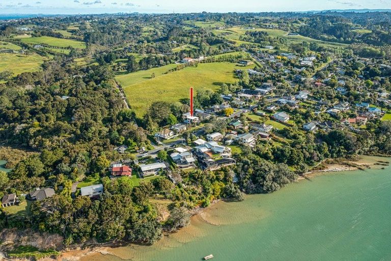 Photo of property in 16 Okura River Road, Okura, Albany, 0792