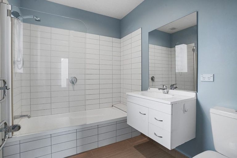 Photo of property in 39b Dickens Street, Addington, Christchurch, 8024