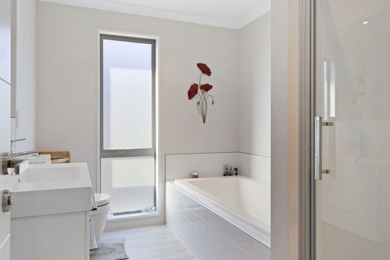 Photo of property in 61 Huntingdon Drive, Rangiora, 7400