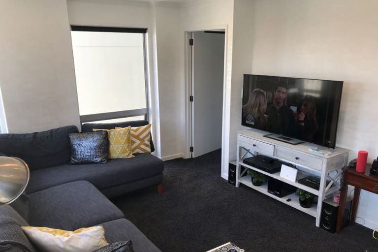 Photo of property in Terrace Heights Apartments, 10e/163 The Terrace, Wellington Central, Wellington, 6011