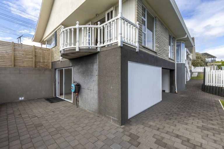 Photo of property in 188 Mangorei Road, Merrilands, New Plymouth, 4312