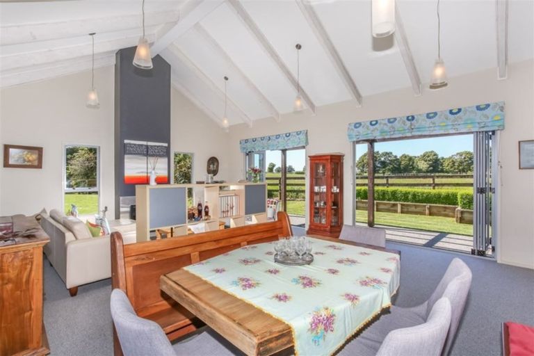 Photo of property in 122 Harrisville Road, Tuakau, 2121