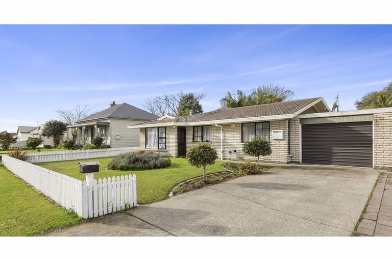 Photo of property in 84a Hakanoa Street, Huntly, 3700